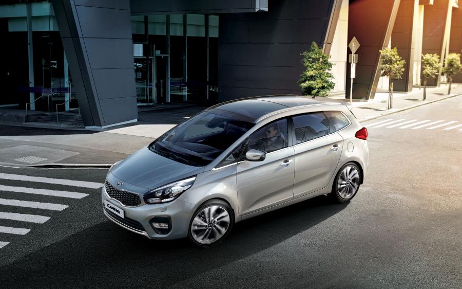  Kia Carens 2016 года  (фото 8 из 9)